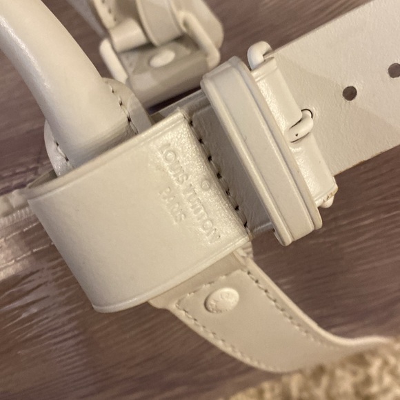 Louis Vuitton
PVC Epi Plage Wavy Keepall Bandouliére Shoulder Bag - Picture 11 of 13